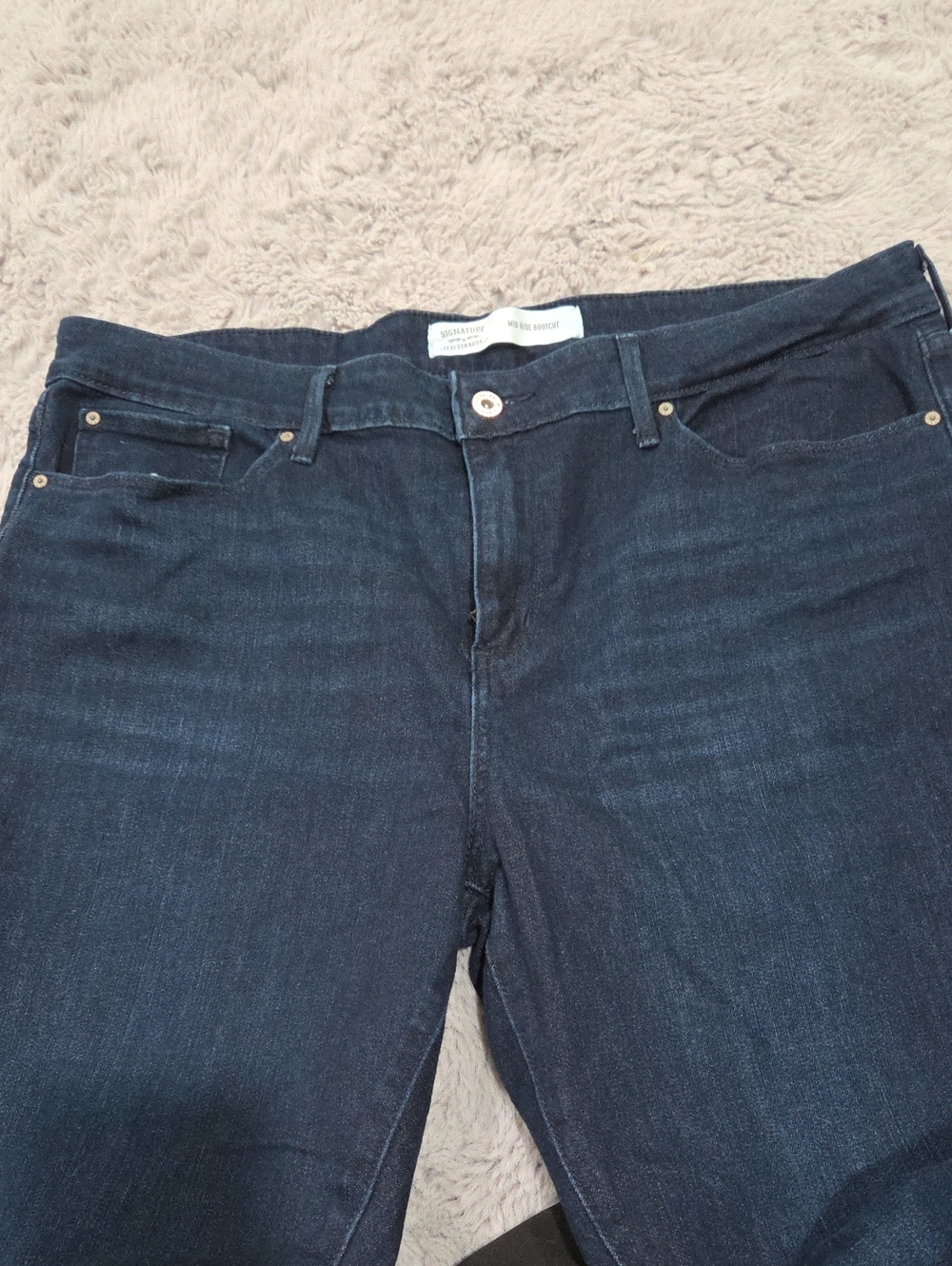 Signature Levi Strauss Mid Rise Bootcut Jeans